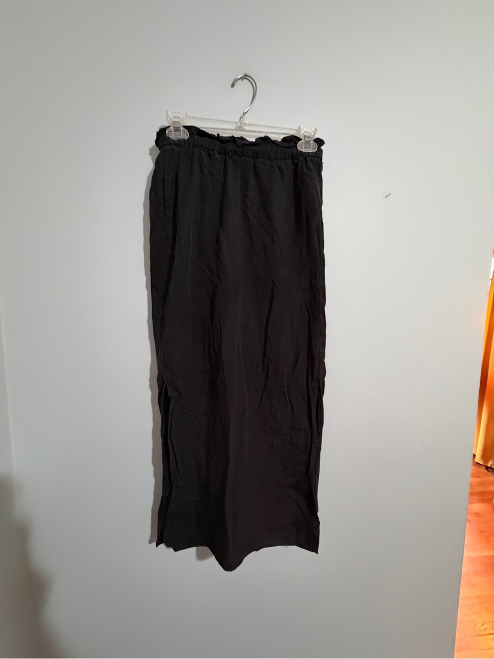SAMSOE Black Maxi Skirt with Elastic Waistband
